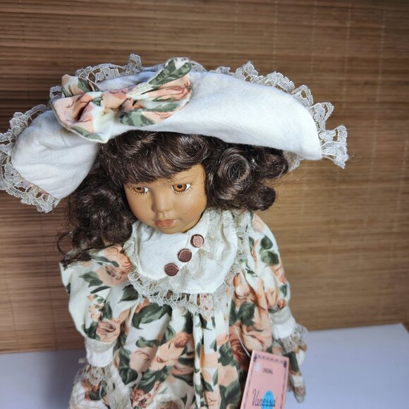 Vanessa Special Edition Fine Porcelain Doll Serie-2007 Dark Skin Eyes & Hair 16" - Picture 2 of 15